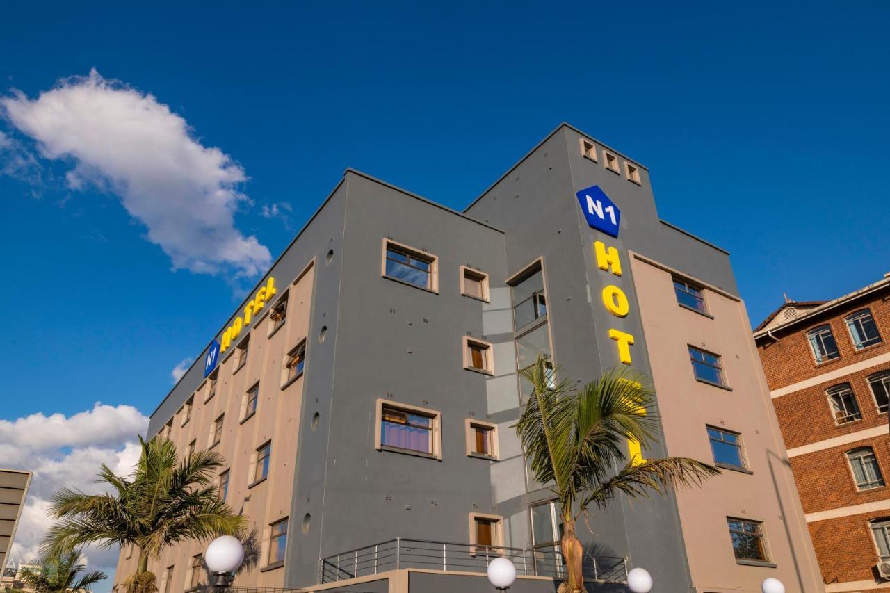 N1 Hotel Rotten Row Хараре Екстер'єр фото